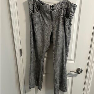 Torrid Black and White Trousers Straight-Leg Design